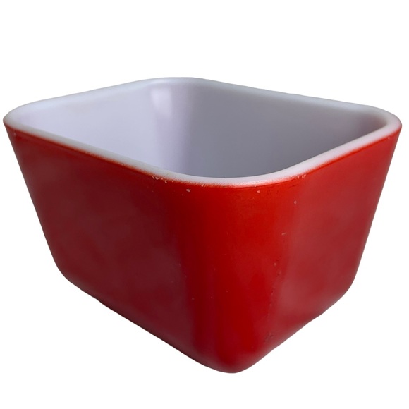 Vintage Pyrex Refriderator Dish Red w/Lid 0501 4"x 3.25" x 2.75" - Picture 5 of 9